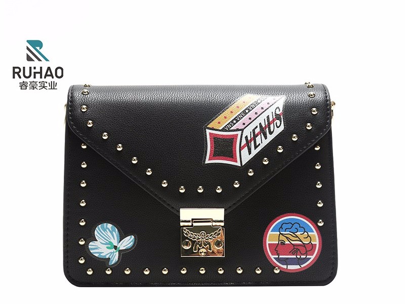 时尚斜挎包 时尚斜挎包