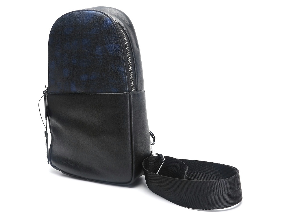 男士胸包(31) 男士胸包(31)