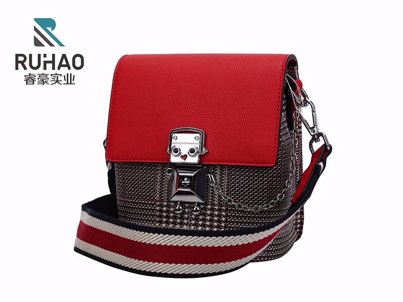 单肩背包 单肩背包